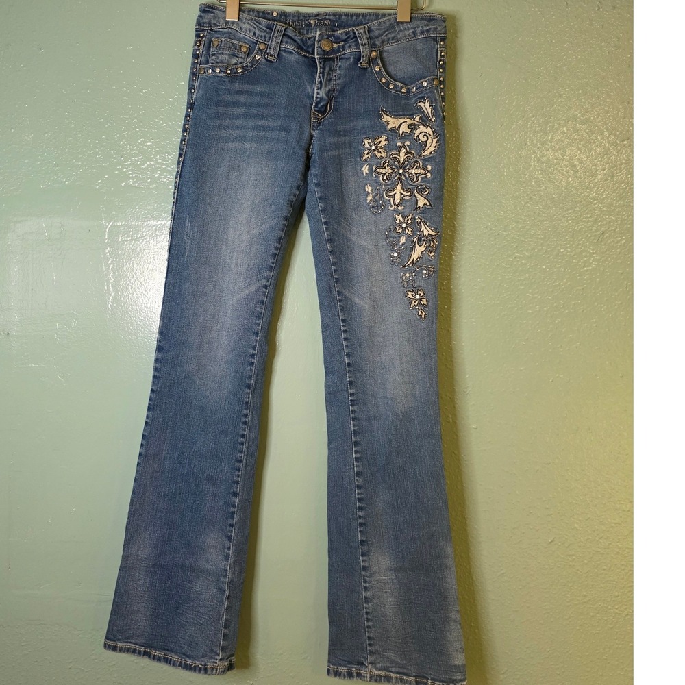 Trinity Ranch Jeans Blue Embroidered Rhinestone Studded W31 L34 Size 9